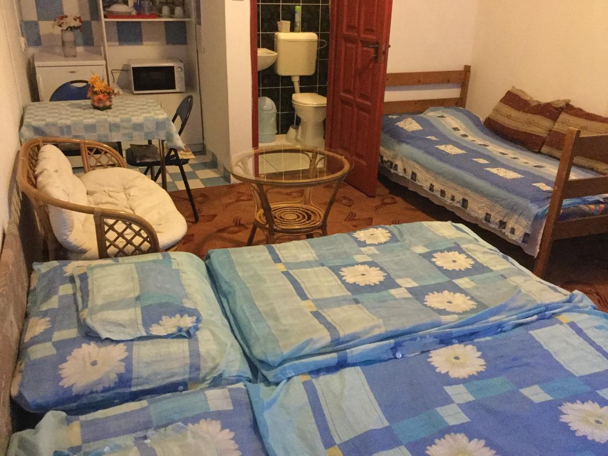 Oazis Park Motel Рацкеве Экстерьер фото