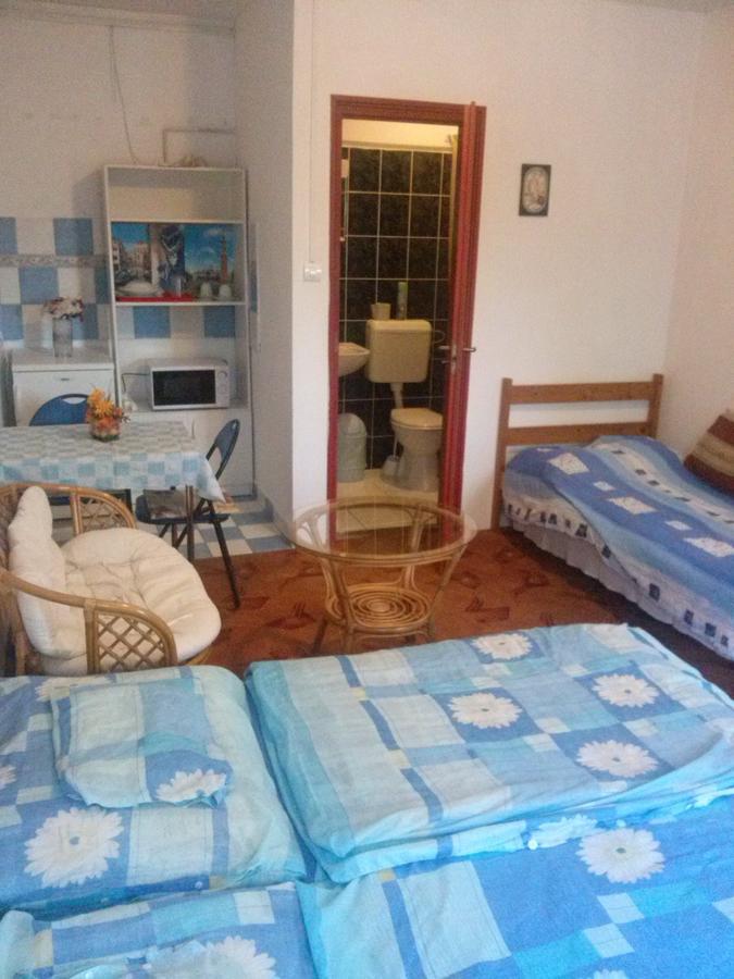 Oazis Park Motel Рацкеве Экстерьер фото